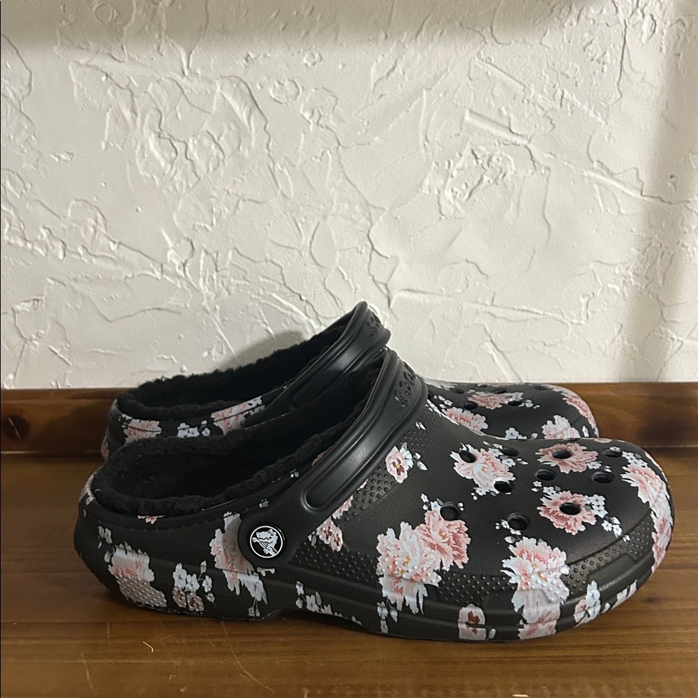 CROCS Women’s Floral Slippers - Black and Pink - Picture 2 of 6